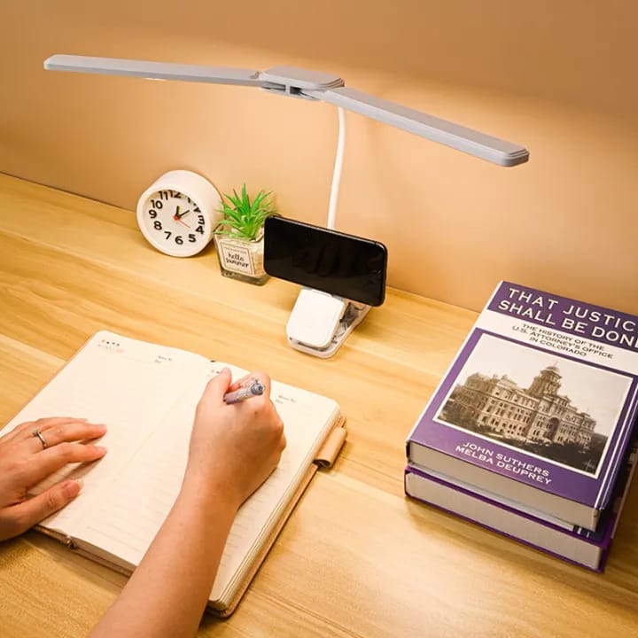 360° Flexible Double Head LED Clip Lamp – Rechargeable Desk & Reading Light