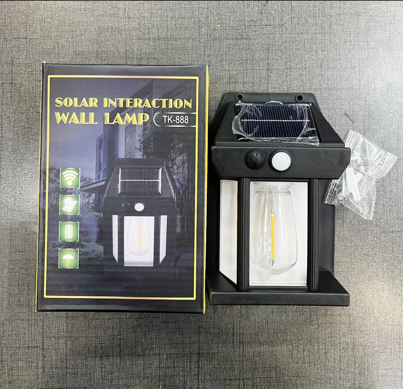 Solar Motion Sensor Wall Lamp – Waterproof & Energy-Saving